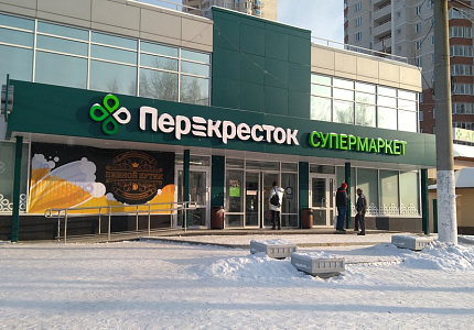 Усиление сигнала связи для сети магазинов и склада "Перекрёсток"